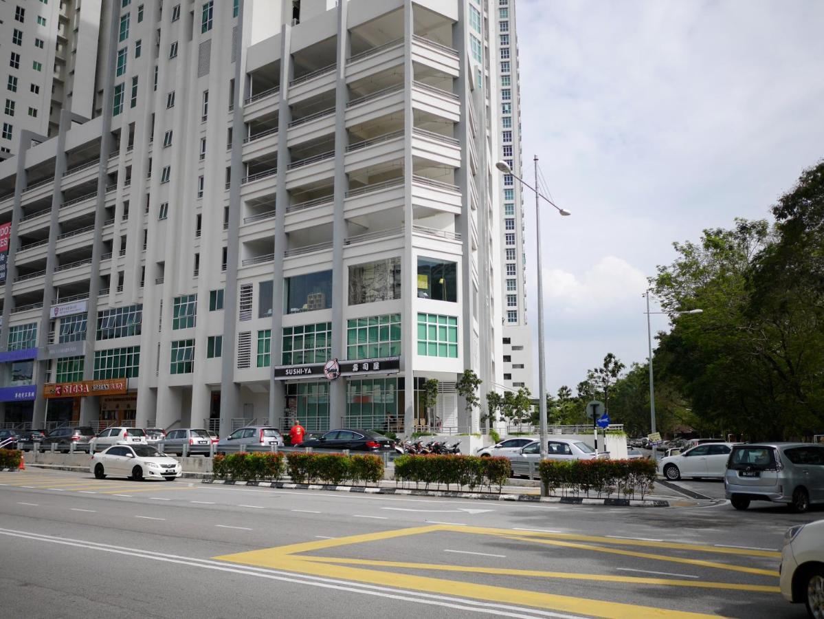 Penang Straits Garden Condominium Georgetown Екстер'єр фото